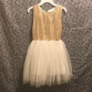 Adorable Holiday dress!